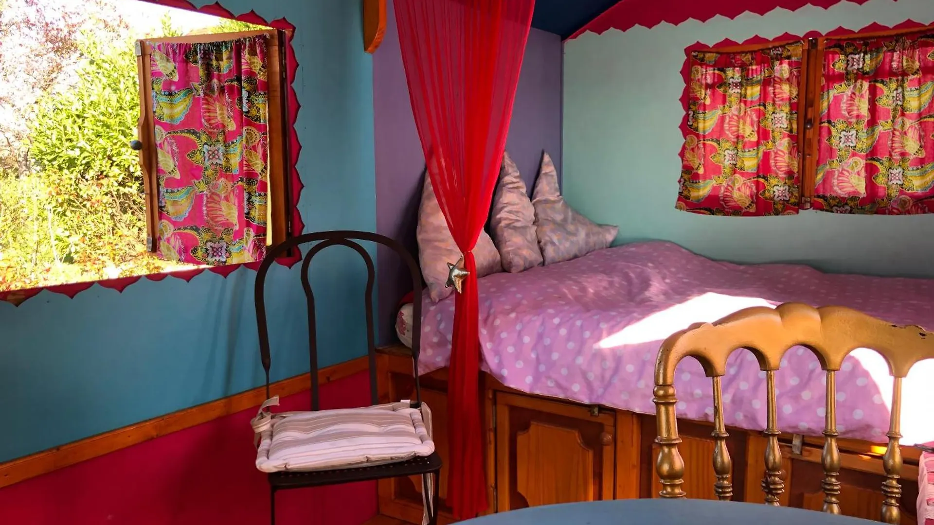 La Roulotte De Nath Hotel Cousance 0*,  France